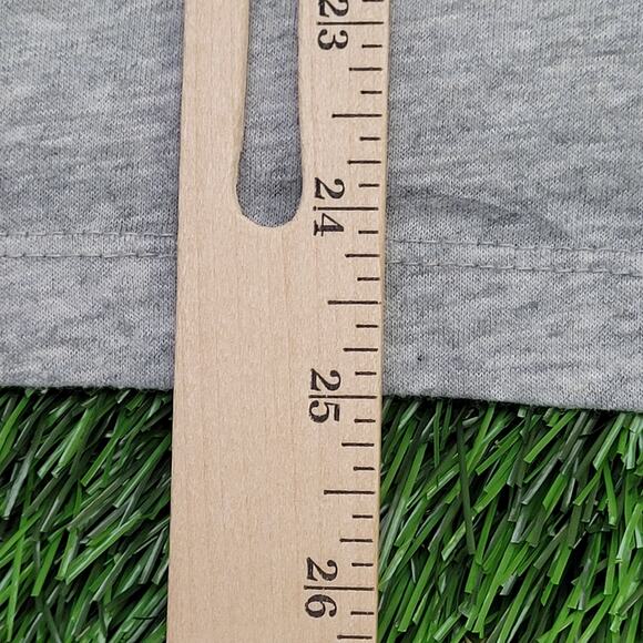 NIKE Tank-Top Small 17x25 Gray Center-Check - Picture 12 of 12